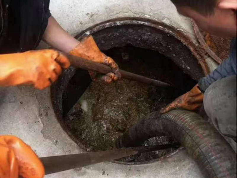 耀州清理化粪池时如何避免沼气的危害?